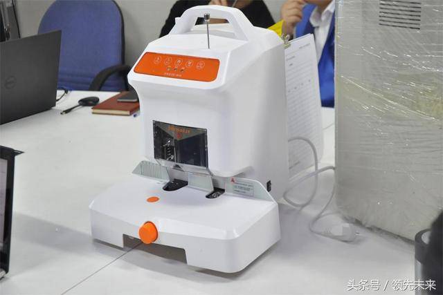 盆景辦公設備廠家攜手領先未來，共筑產品與技術培訓新篇章
